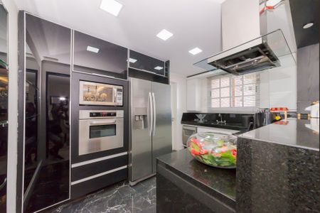 10_photo/94dce473d1.74a96c0b2c4b8c29-ATLAS-a4be64b0-514e-4e1f-8802-e908180096d9.jpg de apartamento à venda com 3 quartos, 145m² em Centro, Curitiba