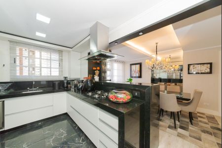 2_photo/94dce473d1.74a96c0b2c4b8c29-ATLAS-e8d14adf-39d2-4dcc-a82f-d578457a38cd.jpg de apartamento à venda com 3 quartos, 145m² em Centro, Curitiba