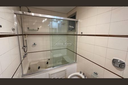 5_photo/94dce473d5.a64aef6598c47c00-ATLAS-3d145c59-ca51-4d05-b7e0-c91a78b1a3c2.jpg de apartamento à venda com 3 quartos, 128m² em Centro, Curitiba