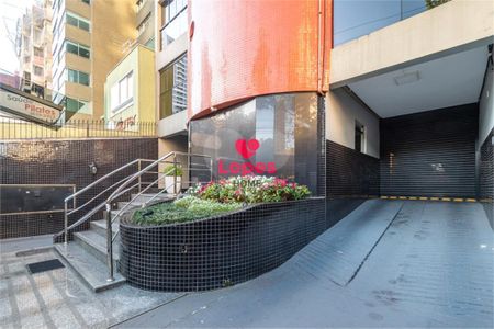 30_photo/94dce473db.2bd6c31d73845aaa-ATLAS-5a642a6b-8ca6-417a-8cb1-4e093e2a8c30.jpg de apartamento à venda com 1 quarto, 87m² em Centro, Curitiba