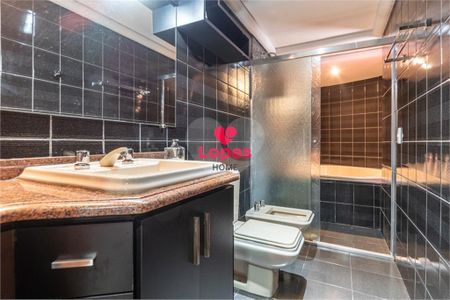 24_photo/94dce473db.2bd6c31d73845aaa-ATLAS-b9c8542f-1b8a-48fc-8bff-9af49935b5b1.jpg de apartamento à venda com 1 quarto, 88m² em Centro, Curitiba