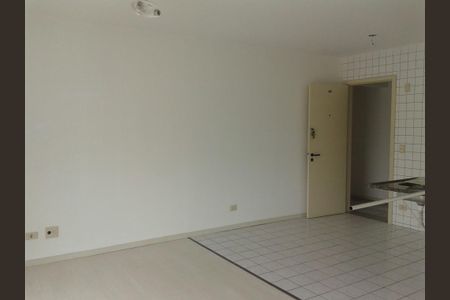 5_photo/94dce473db.6721d330cc8d7611-ATLAS-a46bc9b1-e848-4bb3-93d0-29b2e31e9965.jpg de kitnet/studio para alugar com 1 quarto, 28m² em Centro, Curitiba