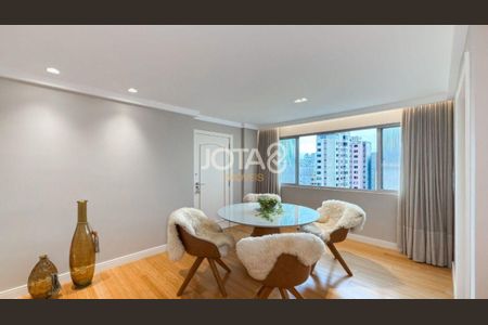 17_photo/94dce473db.f279df7ab7105e24-ATLAS-3b09bc18-8669-40e9-abc7-846e484aa46c.jpg de apartamento à venda com 4 quartos, 302m² em Centro, Curitiba