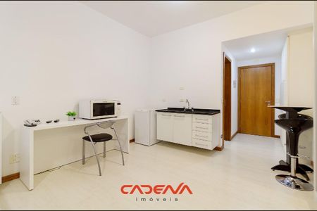 5_photo/94dce4740d.cb9c96de47e83355-ATLAS-3e75d18b-2917-4cf0-9dc9-07bd8a8c1f9d.jpg de apartamento à venda com 1 quarto, 29m² em Centro, Curitiba