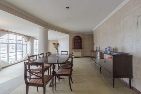 8_photo/94dce47441.eda30562fec2c246-ATLAS-5f0f2ad5-ce5d-4315-bf7b-0593e80e49af.jpg de apartamento à venda com 3 quartos, 296m² em Centro, Curitiba