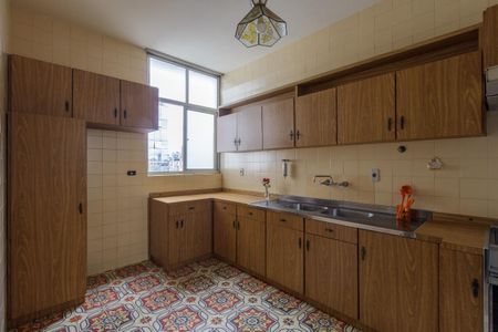 12_photo/94dce47441.eda30562fec2c246-ATLAS-b87fadf1-9d76-4be3-bc3c-4d85c734247f.jpg de apartamento à venda com 3 quartos, 296m² em Centro, Curitiba