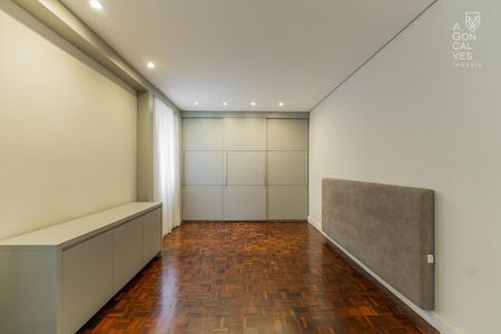 18_photo/94dce47445.085dca04bc316989-ATLAS-21e9bc76-e7a1-4778-a4f5-8c5536bf49ca.jpg de apartamento à venda com 3 quartos, 254m² em Centro, Curitiba