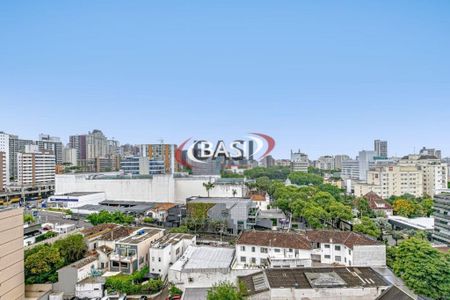 4_photo/94dce47451.22424dda8fd4c0d1-ATLAS-1ea992b1-94a2-4c26-a590-2abc74037c8a.jpg de apartamento à venda com 1 quarto, 74m² em Centro, Curitiba