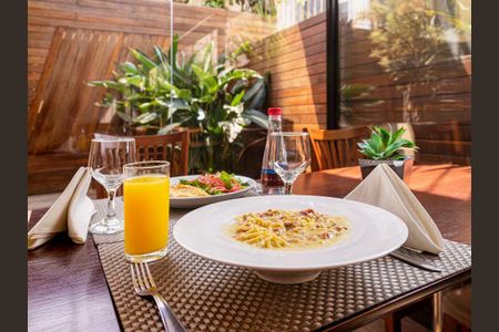 10_photo/94dce47451.8e0eb91ddf13b66a-ATLAS-641da4d1-083b-4540-a146-9779b5c9244a.jpg de apartamento à venda com 1 quarto, 73m² em Centro, Curitiba