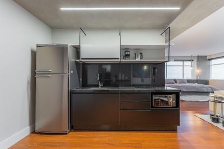 8_photo/94dce47469.431db5c0dc1e4ed4-ATLAS-39f72acf-77d2-4247-84ef-ae085b5cc2e0.jpg de kitnet/studio à venda com 1 quarto, 73m² em Centro, Curitiba