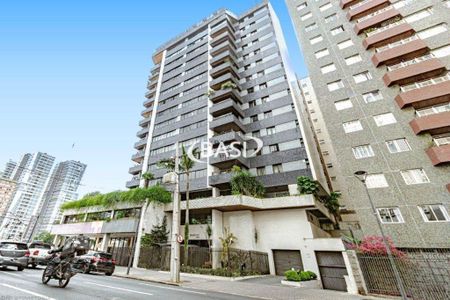 7_photo/94dce4746f.bd5cb1f007c53e3e-ATLAS-4c86a8fb-b34a-4d80-8c90-ee54e06112b3.jpg de apartamento à venda com 4 quartos, 390m² em Centro, Curitiba