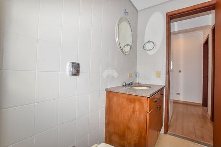 5_photo/94dce474f3.a5b90917f460c4cc-ATLAS-4dec4eb0-2bbc-4a5a-ae83-2a69dfb7f8aa.jpg de apartamento à venda com 3 quartos, 115m² em Centro, Curitiba