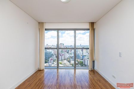 3_photo/94dce4752d.e0ce5559fea22c78-ATLAS-0f7d84e8-eab0-4fc2-b76e-a63630ce2f09.jpg de apartamento à venda com 3 quartos, 172m² em Água Verde, Curitiba