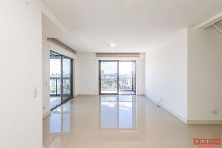 2_photo/94dce4752d.e0ce5559fea22c78-ATLAS-fe45e453-2bbe-4218-8644-aeebfbd2abdd.jpg de apartamento à venda com 3 quartos, 172m² em Água Verde, Curitiba