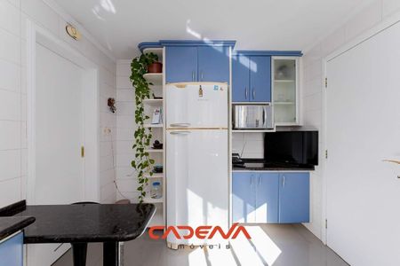 8_photo/94dce47539.7cbbe95ff97114dd-ATLAS-91b3cba9-c5cd-42aa-9119-6b843ae8ac1e.jpg de apartamento para alugar com 3 quartos, 105m² em Batel, Curitiba