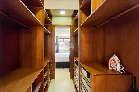 7_photo/94dce47553.59dc543f3ab926db-ATLAS-62a131fc-4120-4f4c-b9b7-d5aef2a2f09d.jpg de apartamento para alugar com 1 quarto, 63m² em Centro, Curitiba