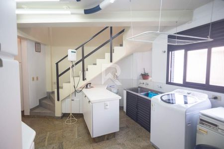 6_photo/94dce47657.dd0e2de8ca271679-ATLAS-6d10fa7a-daa7-463f-8160-aac2b53e4c32.jpg de apartamento para alugar com 4 quartos, 500m² em Batel, Curitiba