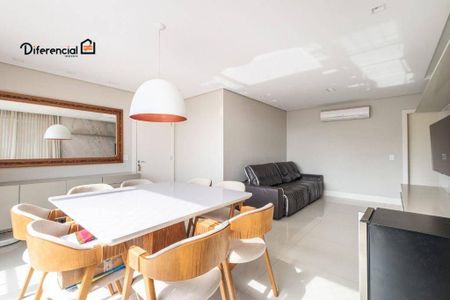 3_photo/94dce476c7.aaecb923f8bb575a-ATLAS-97c5d1b6-3e8f-4554-9b52-fa4e6528558f.jpg de apartamento à venda com 3 quartos, 115m² em Batel, Curitiba