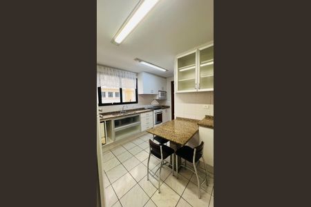 11_photo/94dce476cf.4ca167820d2e84ef-ATLAS-283fb3ed-bc10-4cdf-8c16-e2013c9b40e7.jpg de apartamento para alugar com 4 quartos, 163m² em Batel, Curitiba