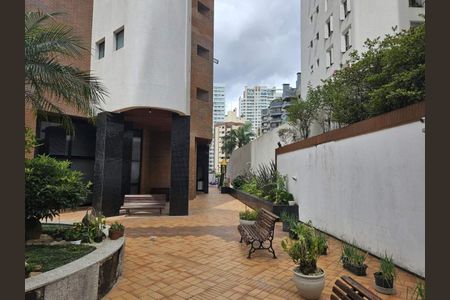 8_photo/94dce476ef.4cea1a0b3f6bbd2f-ATLAS-4d3e4047-9d06-4097-882c-dd270d114b60.jpg de apartamento à venda com 5 quartos, 261m² em Batel, Curitiba