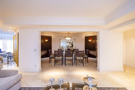 2_photo/94dce4770b.c3379eb51f9c1df4-ATLAS-05613953-5fc0-4ba2-a813-e4ce0c0e9990.jpg de apartamento à venda com 5 quartos, 433m² em Batel, Curitiba