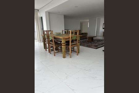 7_photo/94dce4770d.07080d155bdd5e8d-ATLAS-da2e6b93-08c4-4997-98b6-d18a09725964.jpg de apartamento à venda com 5 quartos, 320m² em Água Verde, Curitiba