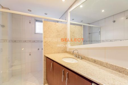 11_photo/94dce4770f.d70a2f7fa2984b2e-ATLAS-a73ceca0-0d30-49b8-bb81-bb6d00edd1ce.jpg de apartamento para alugar com 4 quartos, 187m² em Batel, Curitiba