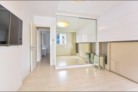 16_photo/94dce4773d.8fca5ba37ddd6be5-ATLAS-efe2a9d7-5af6-4296-be44-a45e96efccb0.jpg de apartamento à venda com 3 quartos, 95m² em Batel, Curitiba