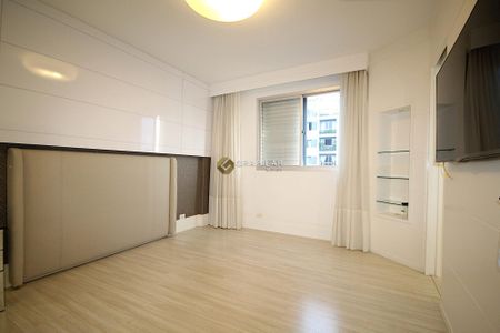 16_photo/94dce4773d.e0b953f463aff7f1-ATLAS-3d3dc051-d798-4d1f-bd75-8d25b0f4573b.jpg de apartamento à venda com 3 quartos, 94m² em Batel, Curitiba