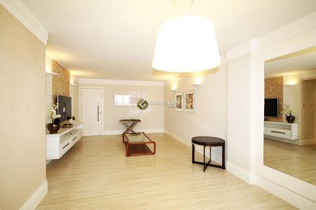 5_photo/94dce4773d.e0b953f463aff7f1-ATLAS-5fd52baa-a128-41da-88a0-ddbd6d1e2139.jpg de apartamento à venda com 3 quartos, 94m² em Batel, Curitiba