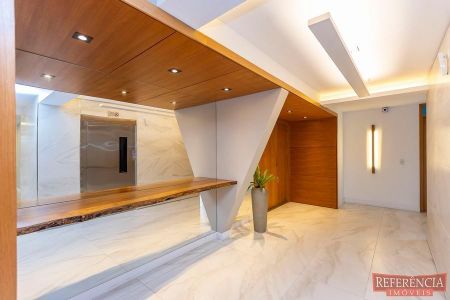 3_photo/94dce47743.7e2ea02b9085bf9d-ATLAS-07b370d8-31fe-4311-94b2-cb42a00057fe.jpg de apartamento para alugar com 3 quartos, 210m² em Batel, Curitiba