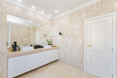 34_photo/94dce47747.55cb5819fbd09464-ATLAS-5780bcfc-7dee-4d76-a7ee-e90f0df4dfd6.jpg de apartamento para alugar com 3 quartos, 370m² em Batel, Curitiba