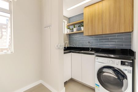 3_photo/94dce47763.77ba5f2b01eaa27b-ATLAS-e00e5dbc-78a6-459f-81f1-c18482d94e53.jpg de apartamento à venda com 3 quartos, 201m² em Água Verde, Curitiba