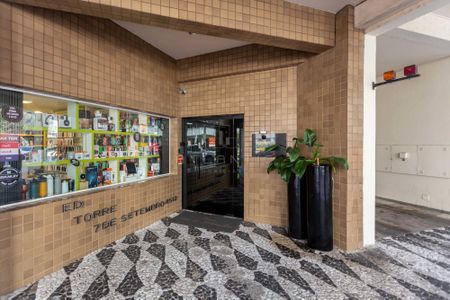 8_photo/94dce47791.c36a9afac3af57a6-ATLAS-ca6591e4-5beb-4abf-8ca3-cd6791ae59c8.jpg de apartamento à venda com 2 quartos, 106m² em Cristo Rei, Curitiba