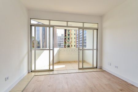 2_photo/94dce477b9.7cb077d5ce470971-ATLAS-068c5d4e-47e7-49ef-9e4a-6982aa1bdf2c.jpg de apartamento à venda com 3 quartos, 150m² em Batel, Curitiba