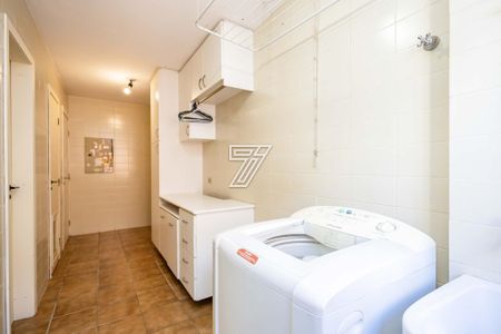 41_photo/94dce477f7.ae98a03e6383c3b8-ATLAS-c694b107-4d41-4ccb-bb28-bbd67b3caad2.jpg de apartamento à venda com 3 quartos, 181m² em Água Verde, Curitiba