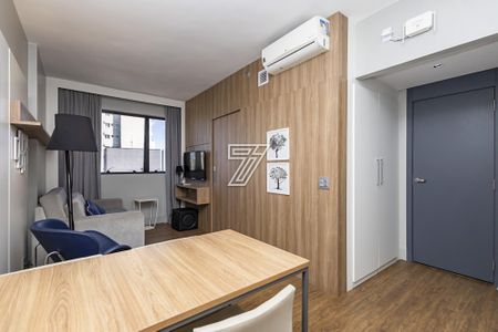 2_photo/94dce4780d.297a00f1bf623dfd-ATLAS-9d21e788-6e36-44bf-a551-013a632184c4.jpg de apartamento à venda com 1 quarto, 36m² em Rebouças, Curitiba