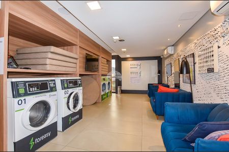 4_photo/94dce4780d.82cf08ee64c4e8d3-ATLAS-16108b53-ef3c-49c2-8359-724e4f680d0a.jpg de apartamento à venda com 1 quarto, 29m² em Rebouças, Curitiba