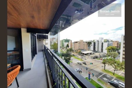 2_photo/94dce4780d.e32a2060aa325e70-ATLAS-8e051d1d-b24f-4f16-9363-181d17ccb773.jpg de apartamento à venda com 2 quartos, 117m² em Água Verde, Curitiba