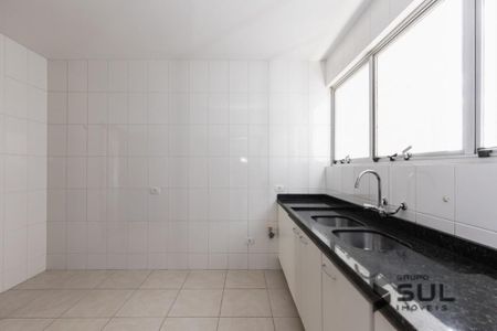 6_photo/94dce47823.4c9e58cf4e3af2f2-ATLAS-3b5e873f-e8d9-443d-a505-73bf8d745182.jpg de apartamento à venda com 4 quartos, 159m² em Água Verde, Curitiba