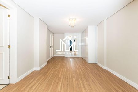 22_photo/94dce4783d.6fe88814f58c8792-ATLAS-d984e5c0-bede-49b9-af2c-e470484e4ce8.jpg de apartamento à venda com 4 quartos, 303m² em Batel, Curitiba