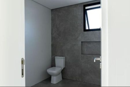 33_photo/94dce4787b.08afe9e7eafb73ae-ATLAS-52aad666-9fa8-4fdf-9c92-5ba012c4fb8a.jpg de apartamento à venda com 3 quartos, 128m² em Água Verde, Curitiba