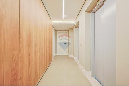 3_photo/94dce47893.e03c2128f28b3b21-ATLAS-38043f72-0bd8-41fb-96d3-5db9c43bcdf0.jpg de apartamento à venda com 2 quartos, 90m² em Água Verde, Curitiba