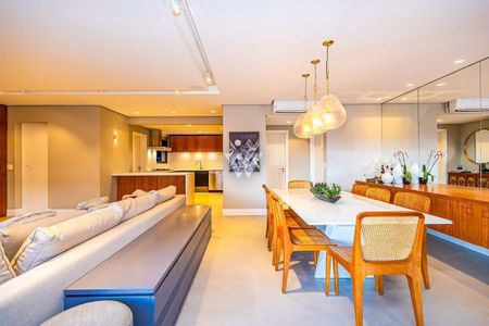 3_photo/94dce478ef.225131599f68272d-ATLAS-e6587892-857b-4eaa-bd9c-ed40656b38d5.jpg de apartamento à venda com 3 quartos, 181m² em Água Verde, Curitiba