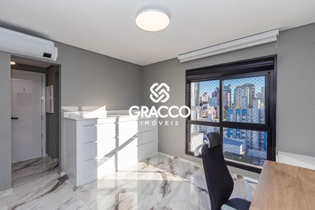 25_photo/94dce478ef.3ca1daabe0acd848-ATLAS-10da4f61-b7bd-40e8-a379-b11858f5bb3e.jpg de apartamento à venda com 4 quartos, 307m² em Água Verde, Curitiba