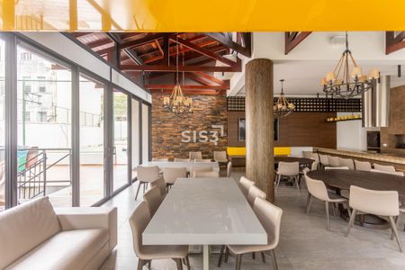 30_photo/94dce478ef.8aeccc1f9056cd14-ATLAS-492667ec-a85e-410f-8df8-c1d94b2aaa46.jpg de apartamento à venda com 3 quartos, 181m² em Água Verde, Curitiba