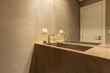 15_photo/94dce478ef.8aeccc1f9056cd14-ATLAS-709aed34-0ea4-4f70-b3cf-0533b5e25d38.jpg de apartamento à venda com 3 quartos, 181m² em Água Verde, Curitiba