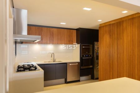 13_photo/94dce478ef.8aeccc1f9056cd14-ATLAS-f4185116-d09f-499f-a9ce-66fc5d3e2beb.jpg de apartamento à venda com 3 quartos, 181m² em Água Verde, Curitiba