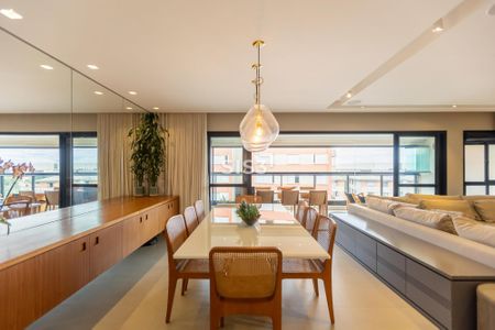 3_photo/94dce478ef.8aeccc1f9056cd14-ATLAS-fbd2254e-37f1-49fc-99b9-9be5f6d3fdc6.jpg de apartamento à venda com 3 quartos, 181m² em Água Verde, Curitiba