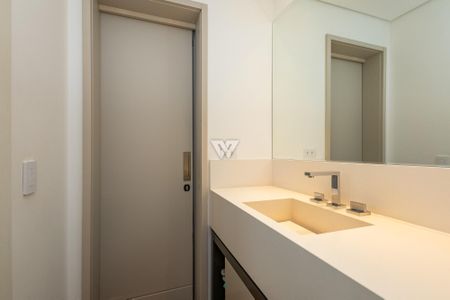 12_photo/94dce478ef.b4145c8a8c3e966f-ATLAS-b37a8bc5-1bab-498e-897c-af9a9d25e329.jpg de apartamento à venda com 4 quartos, 308m² em Água Verde, Curitiba